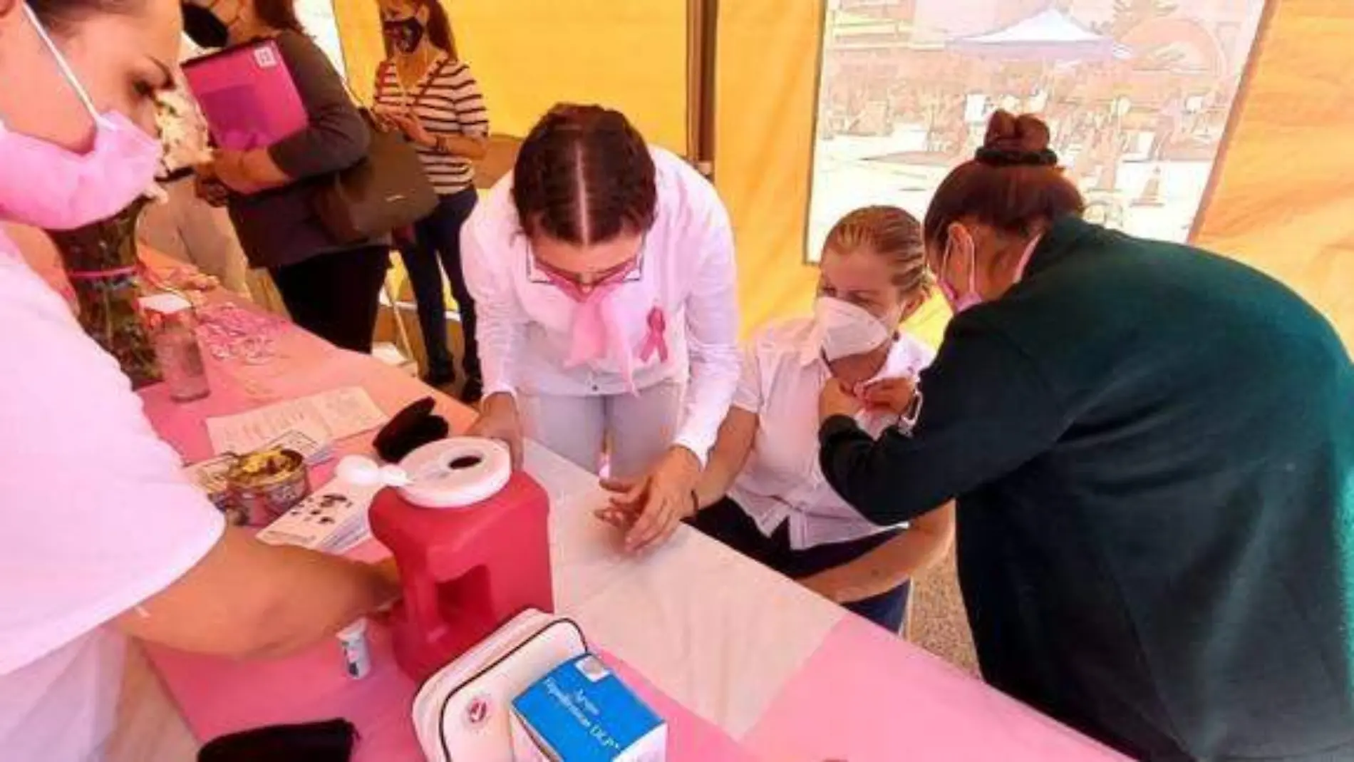 feria de salud cáncer de mama